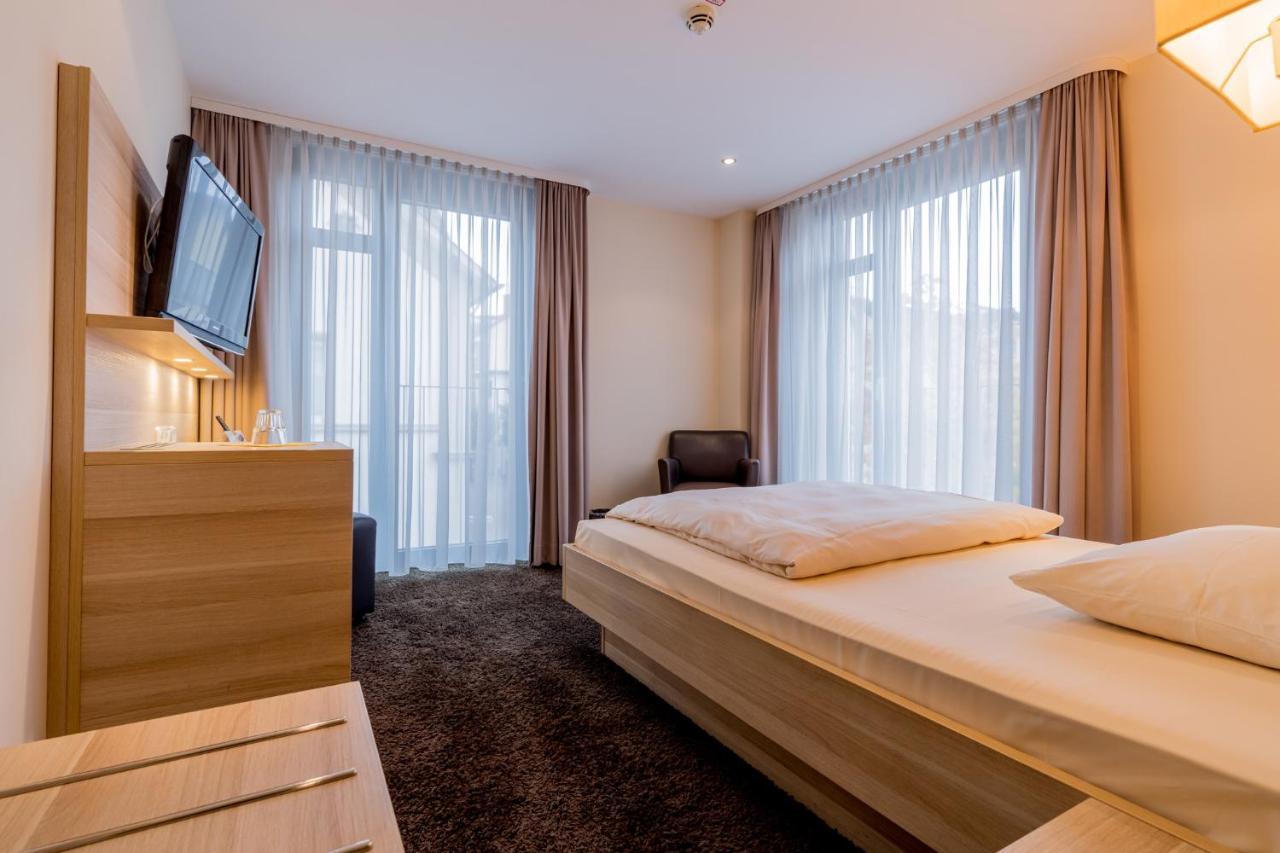 Hotel Bacchus Bensheim Esterno foto