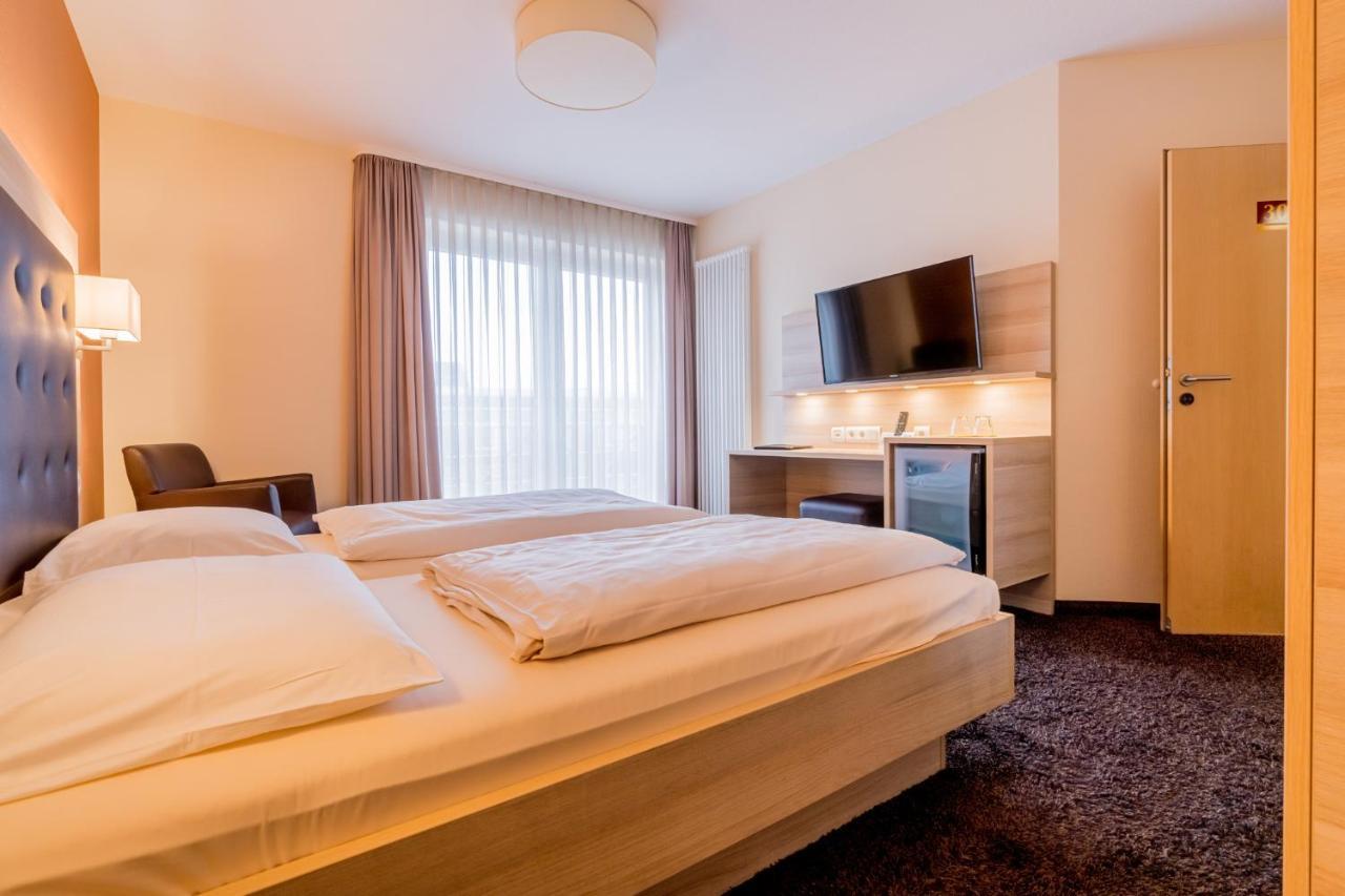 Hotel Bacchus Bensheim Esterno foto